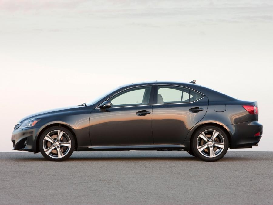  Lexus IS350 2010 года  (фото 3 из 10)